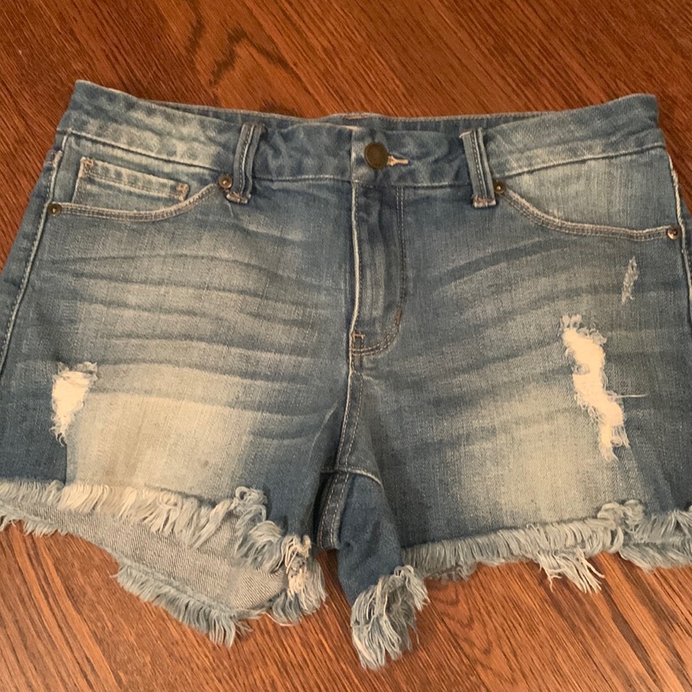 JBD women’s jean denim shorts